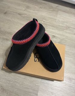 UGG Tasmans