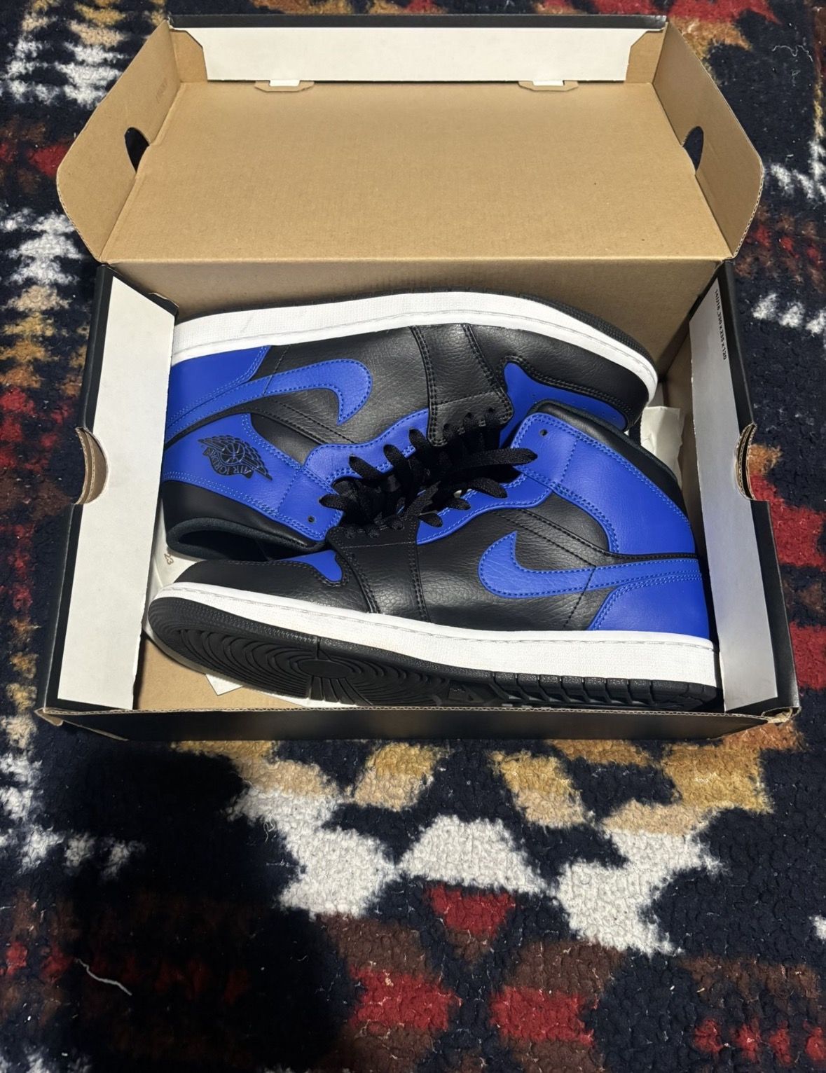 Air Jordan 1 mid ‘Hyper Royal’ size 10 1/2