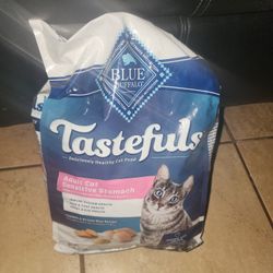  Blue Buffalo Tastefuls Catfood