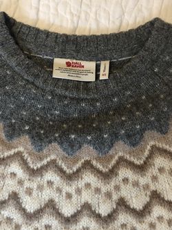 Fjall Raven Sweater