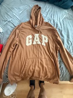 Gap sweater on sale!!