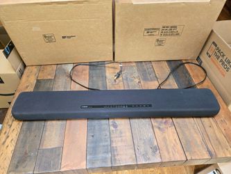 Yamaha ATS-1070 Soundbar with remote, works great