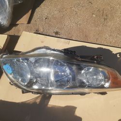 2007-2014 Toyota Corolla Headlight Passenger