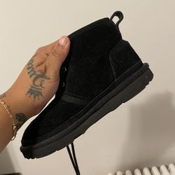 Kids Ugg’s Size 3y