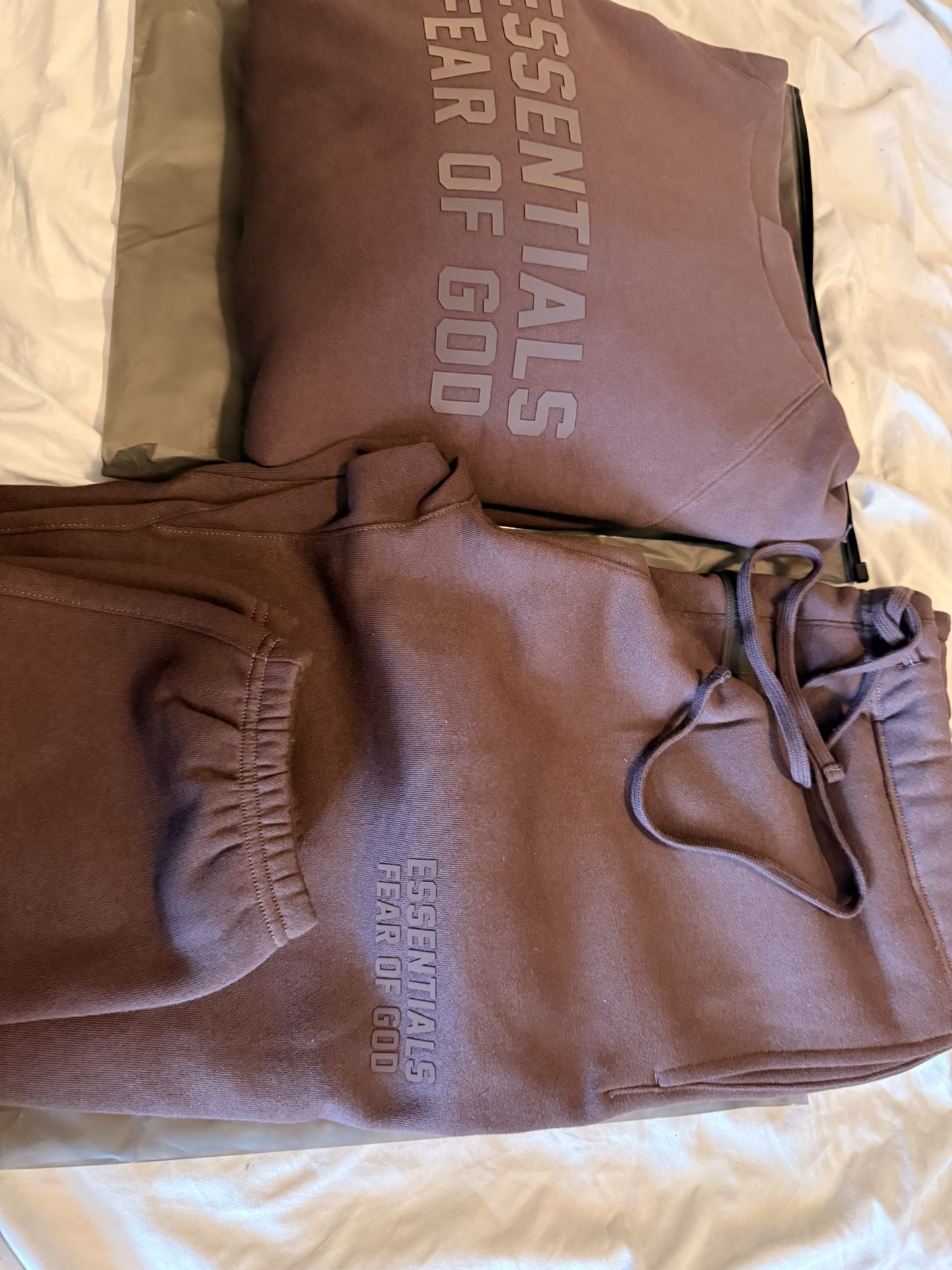 Essentials Fear Of God Brand New And Authentic 100%