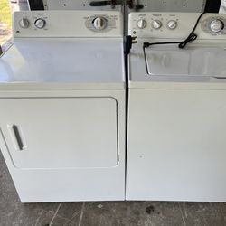 GE washer And Dryer Set 