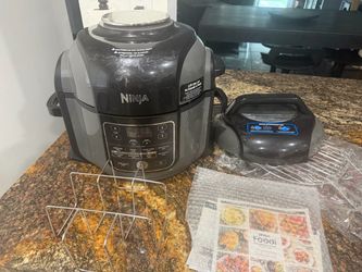 Ninja Foodie w/ manual & cookbook