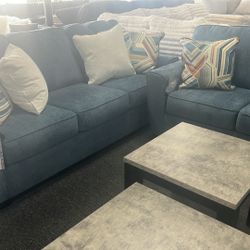 Sofa Loveseat New 