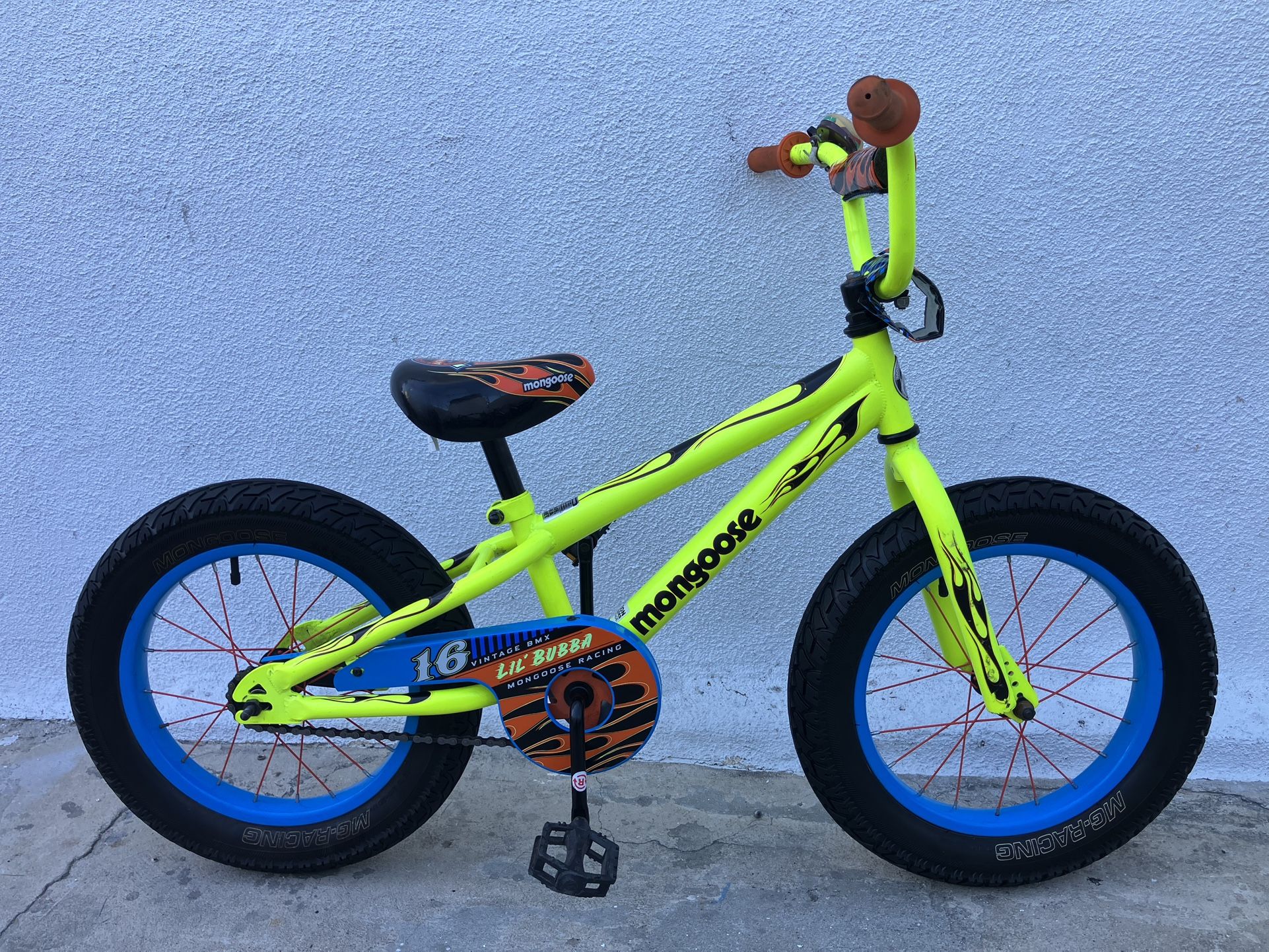 Mongoose. Fat Tire. Kids Bike. 16 Inch Tires
