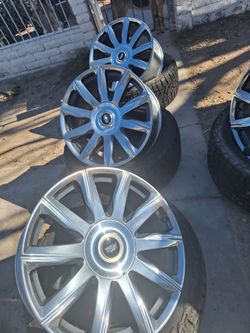 RIMS AND TIRES ORIGINALS CADILLAC ESCALADE SIGNATURE 