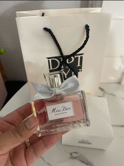 Miss Dior edp bottle tester(3.4oz) full size $118⬇️⬇️