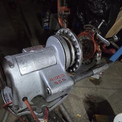 Ridgid model 300 pipe threading machine