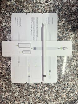 Apple Pencil 1st Generation – USB-C & Lightning Adapters + Extra Tip