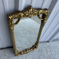 Vintage Syroco Mirror 