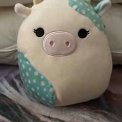Small Cow Squishmallow 
