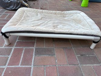 Dog bed with pillow pad