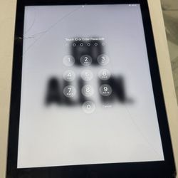 iPad 6th Generation (Comes With A Free Apple Watch)