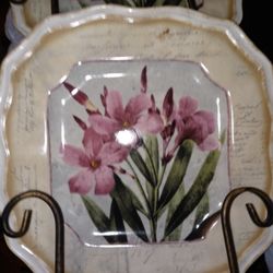 Set Set Of Two Plates And Stand