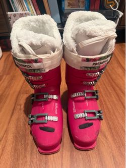 Women’s Rossignol Ski Boots