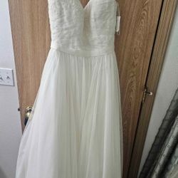 Davids Bridal Wedding Dress