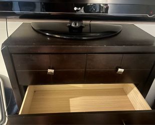 Badcock Dark Espresso 5-Drawer Chest