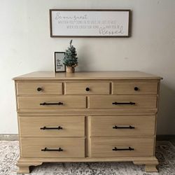 9-drawer Solid Wood Dresser 