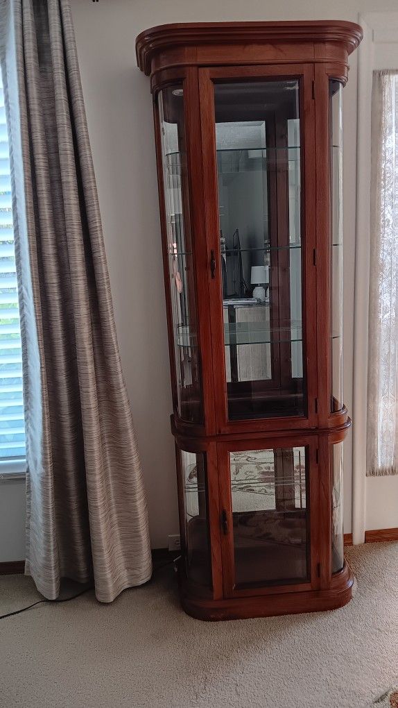 Pulaski Curio Cabinet