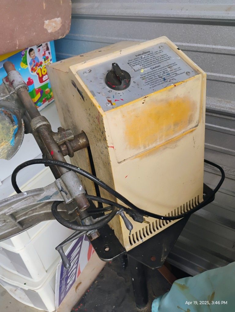 Paint Shaking Machine