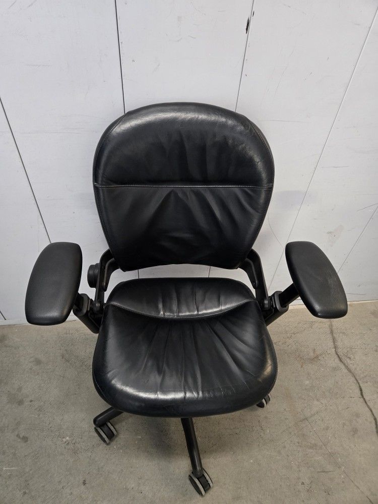 Real Leather Ergonomic Task Chair Steelcase Leap V1