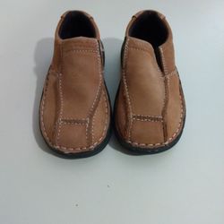 New Boys Airwalk Shoes