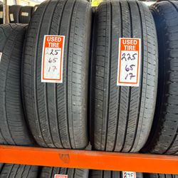 225/65/17 two used tires 🛞
