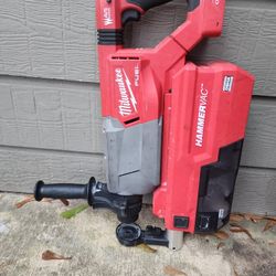 Milwaukee Rotary Hammer  One KEY  1-1/4 in. SDS-Plus  With Vaccuum NO BATTERY OR CHARGER 
