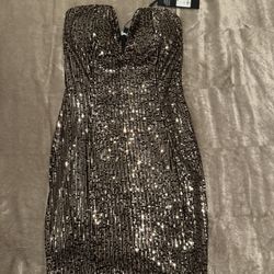 Gold/Black Midi Dress