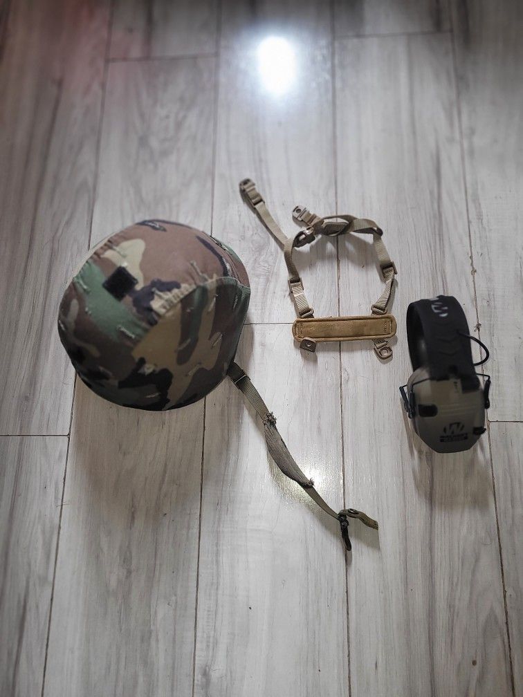 Lv3 Kevlar Helmet With Straps, And Ballistic Headphones
