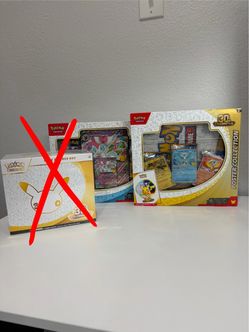 Pokemon TCG 30th Celebration Bundle