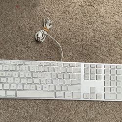 White Apple Keyboard