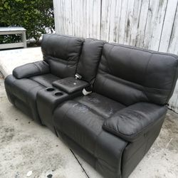 Leather Couch With Recliners