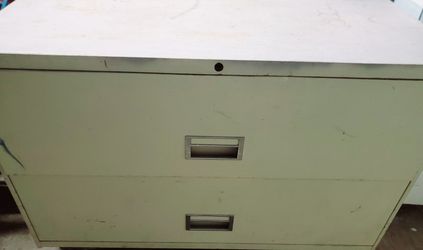 File Cabinet office/business keep files secure 42 inches Long 18.5 inches Wide 26 inches Height