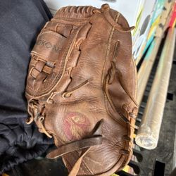 Nakona Baseball Glove 12” Inch