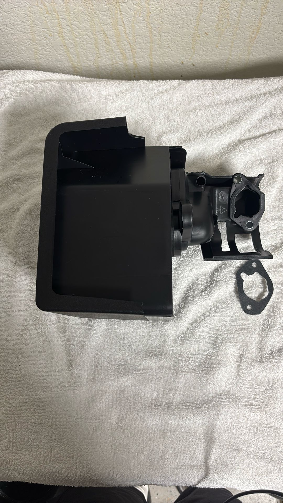 Air filter cleaner assembly