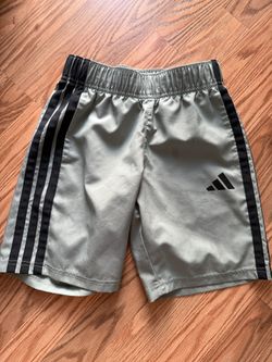 Adidas Boys Green Black Shorts Size Small (8)