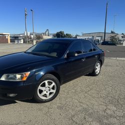 Hyundai Sonata Sedan 4D