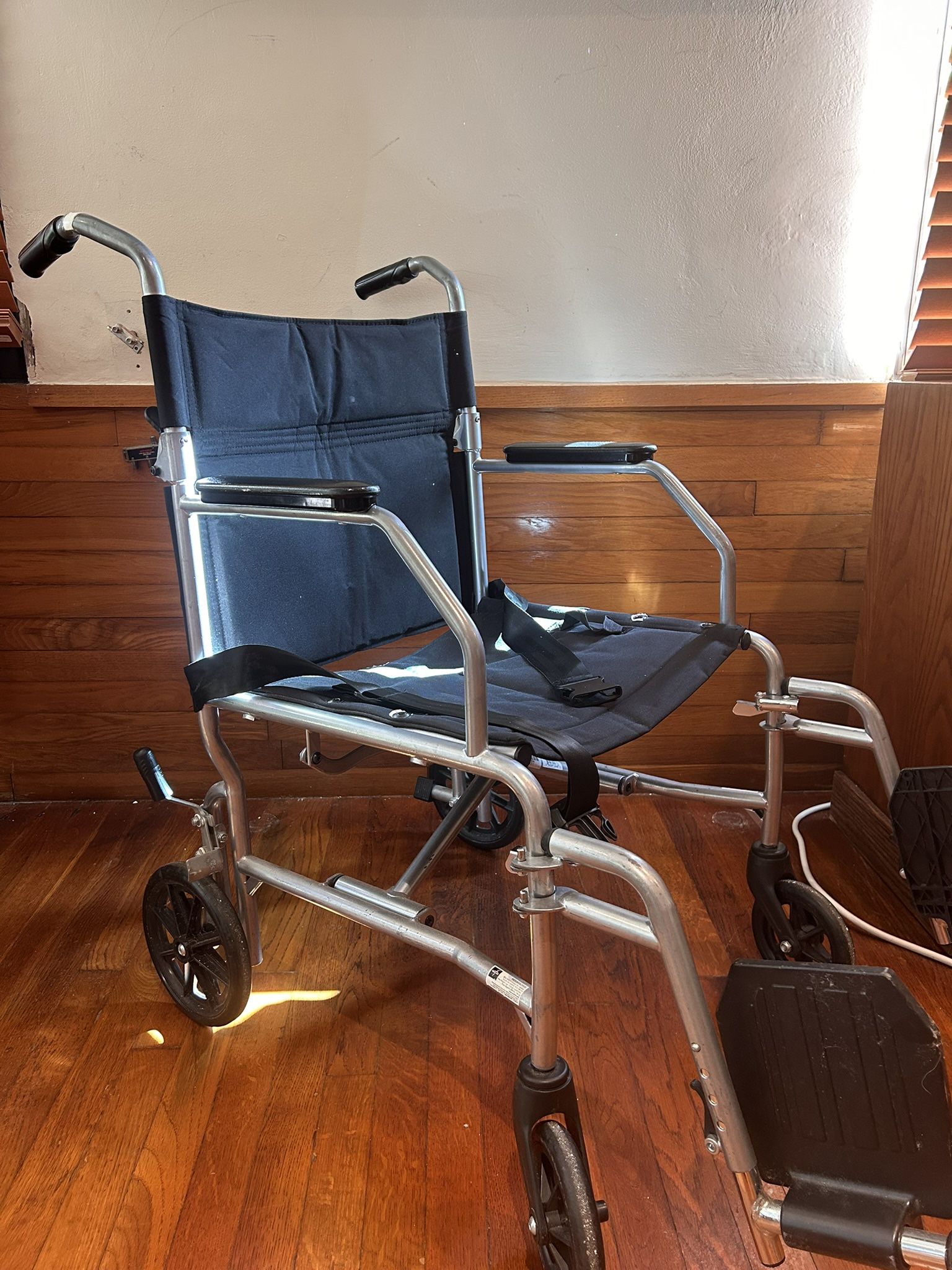 MedLine Transport Chair