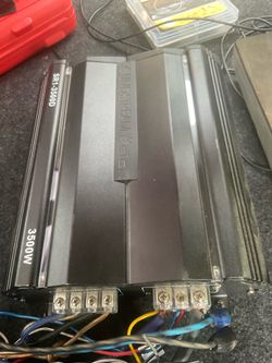 kicker speakers and box Sound stream peign amplifier along with the wiring