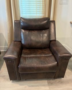 Leather Electric Adjustable Recliner