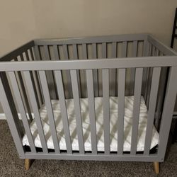 Mini Crib