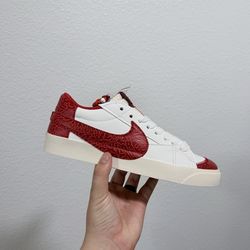 Nike blazer low white and red