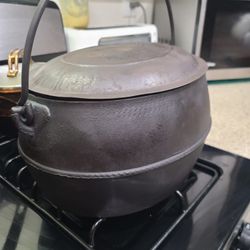 Antique Marietta Co PA 1800s. Clean seasoned ready to be used or displayed.