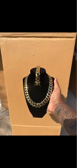 Gold Cuban Link Chain and Bracelet Set