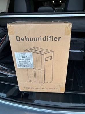 new 1500 sq ft dehumidifier with wheels. 21 points with drainhose. cont drainage auto defrost by Bicepos